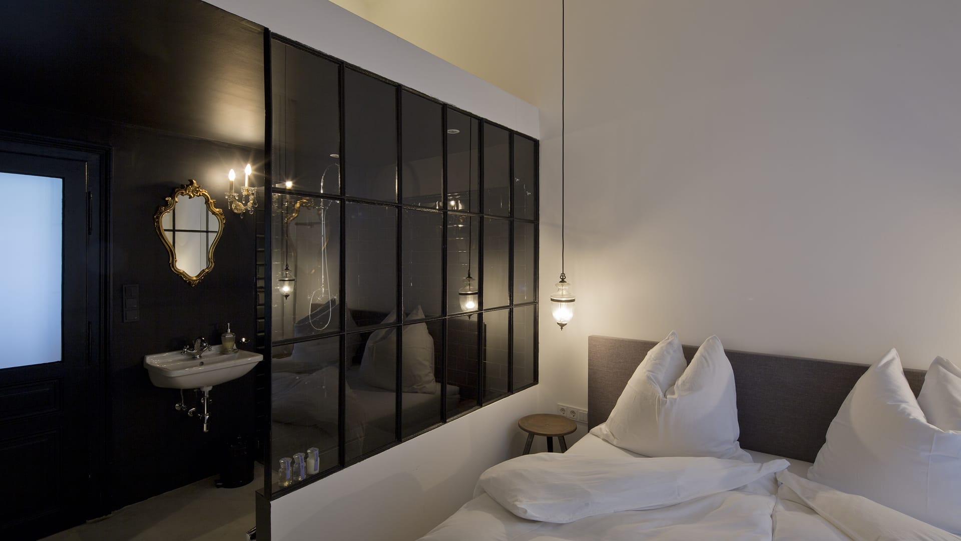 lostinarchitecture_Boutiquehotel Zimmer im Leerstand Erdgeschoßzone Wien