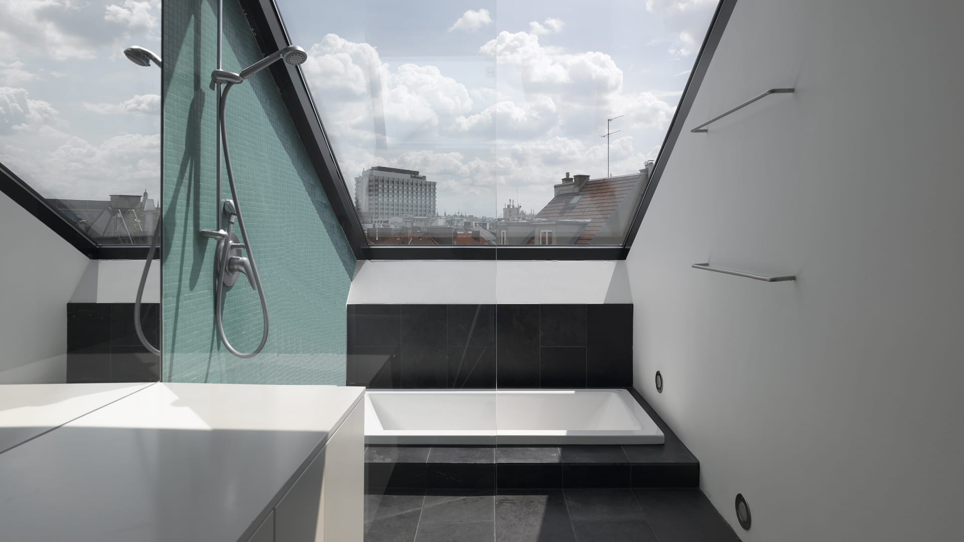 lostinarchitecture_R&B Bad mit Aussicht