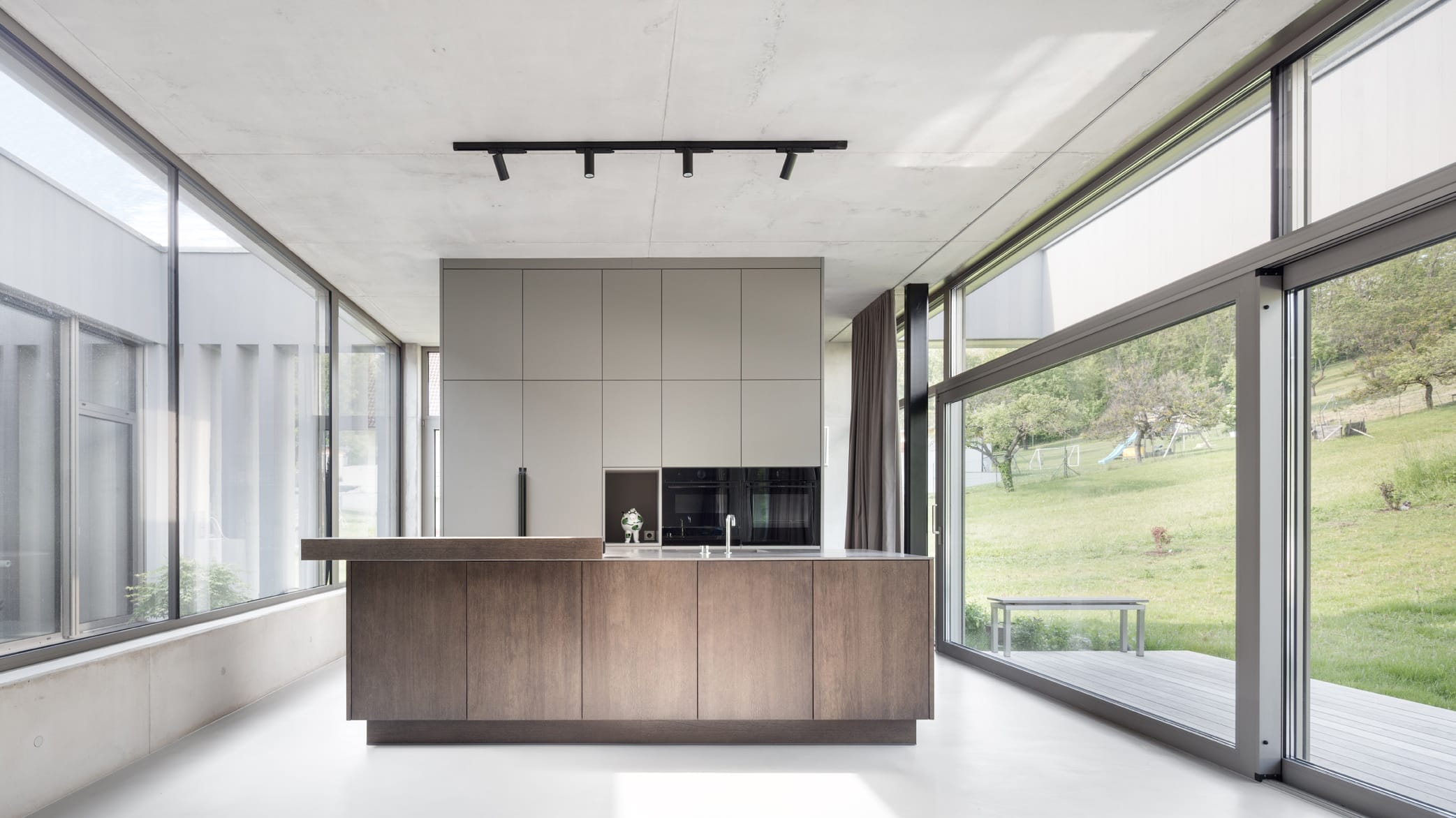 lostinarchitecture_DRA_kitchen atrium